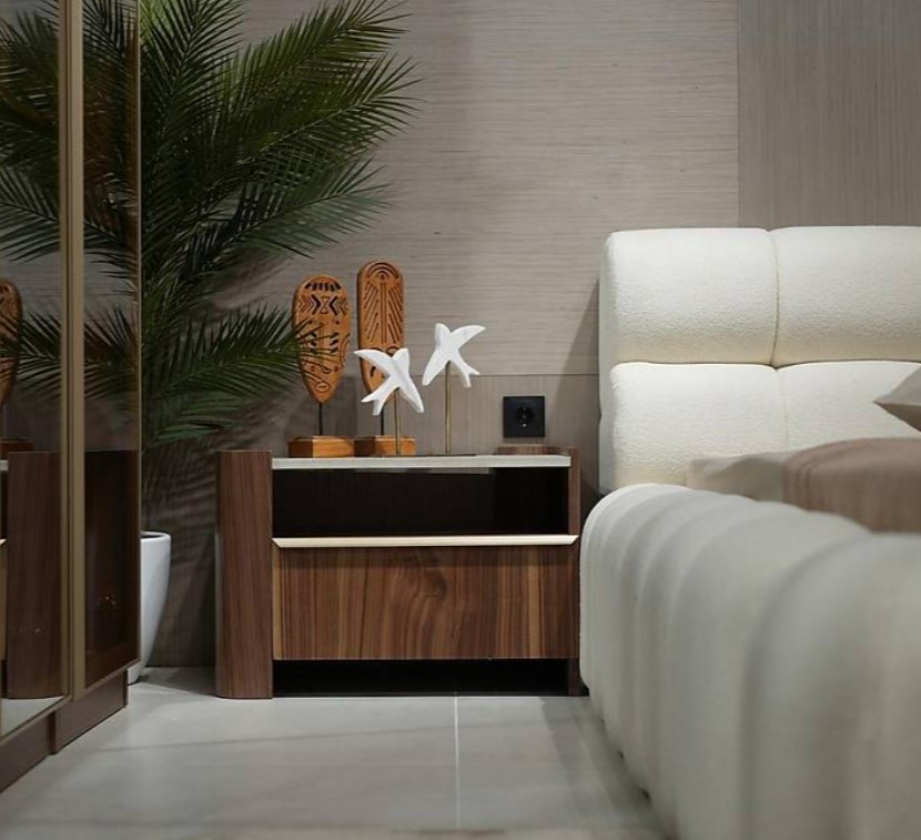 MAGNUM KING BED