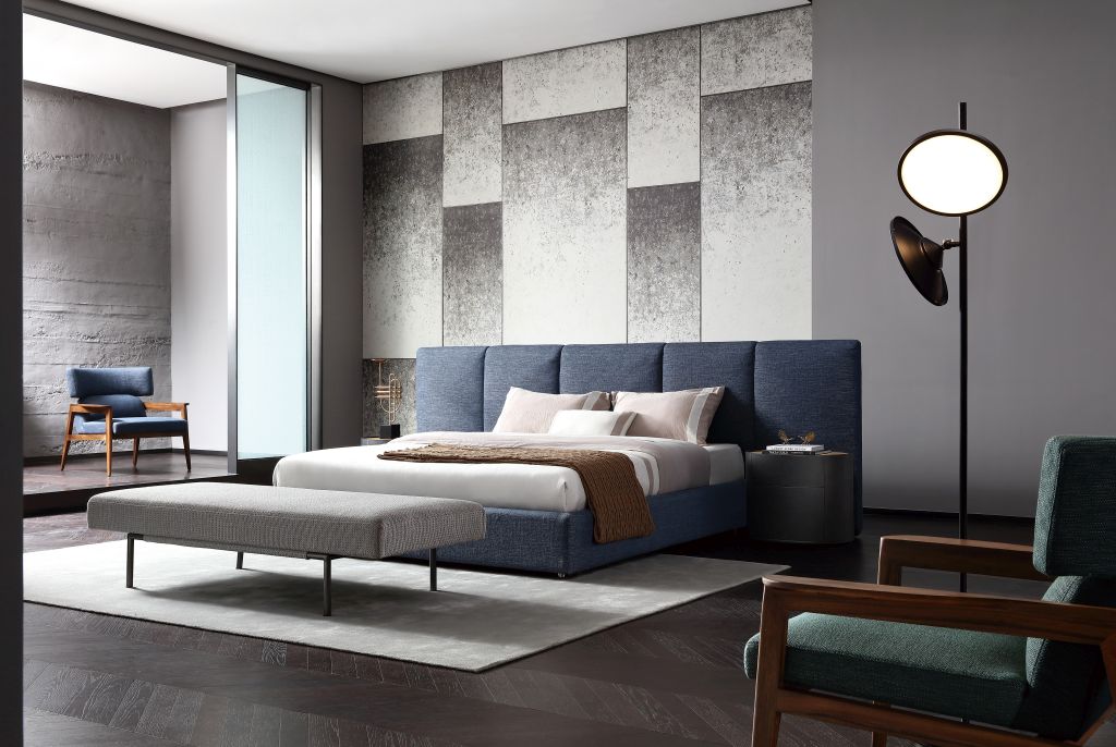 HAMPTON QUEEN BED